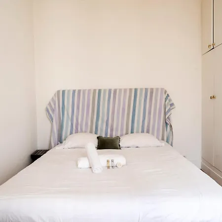 Kronis - Welkeys Apartment Paris